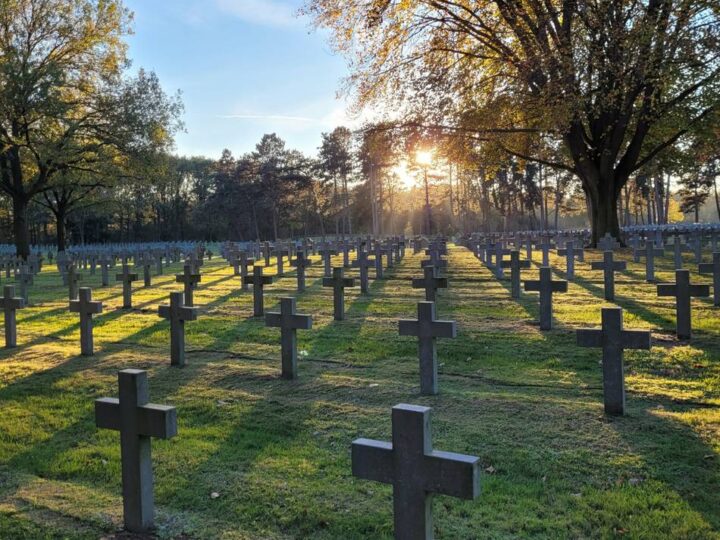 Fahrt in die Niederlande: Grevenbroicher Vereine besuchen Partnergemeinde Peel en Maas/Kessel