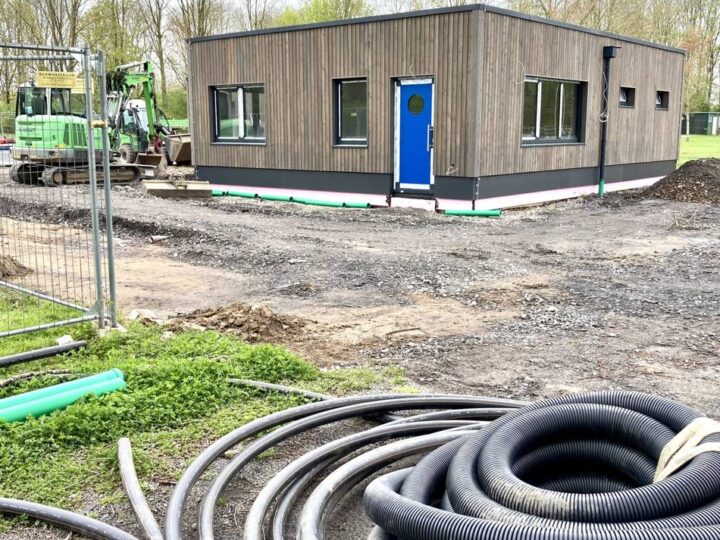 Ärger am Weseler Auesee: Kiosk-Bau verzögert sich – Minigolfanlage muss geschlossen bleiben