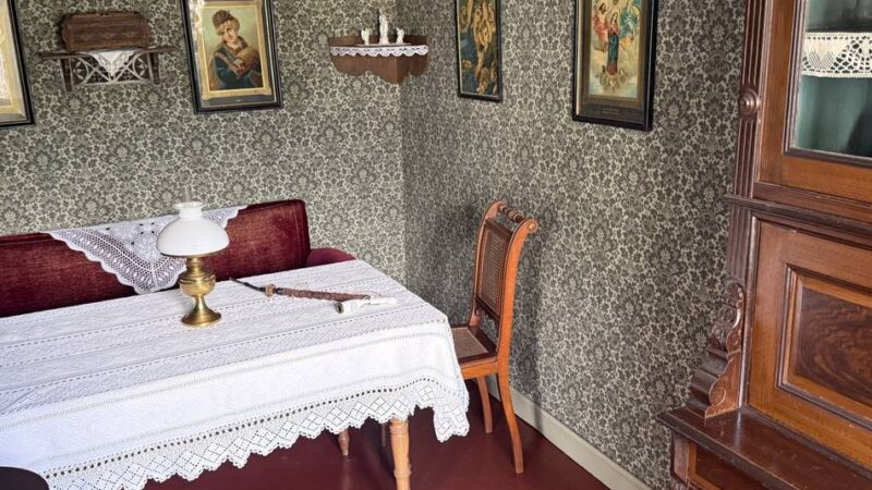 Gebäude stand einst in Radevormwald: So schön wurde das alte Haus aus Heide eingerichtet