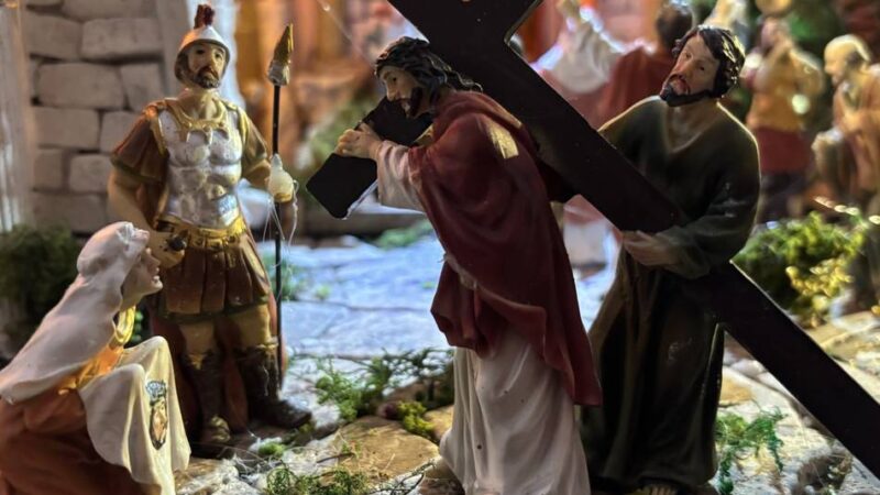 Miniatur-Jerusalem in Düsseldorf: Sehenswert zu Ostern: Neue Passionskrippe in Fleher Kirche ausgestellt