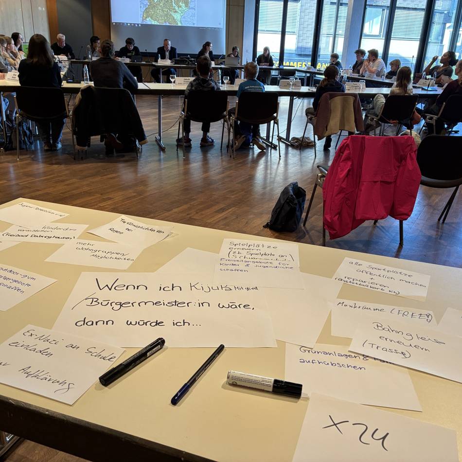 Jugend in der Kommunalpolitik: Junge Parlamentarier sammeln Ideen für ihre Stadt