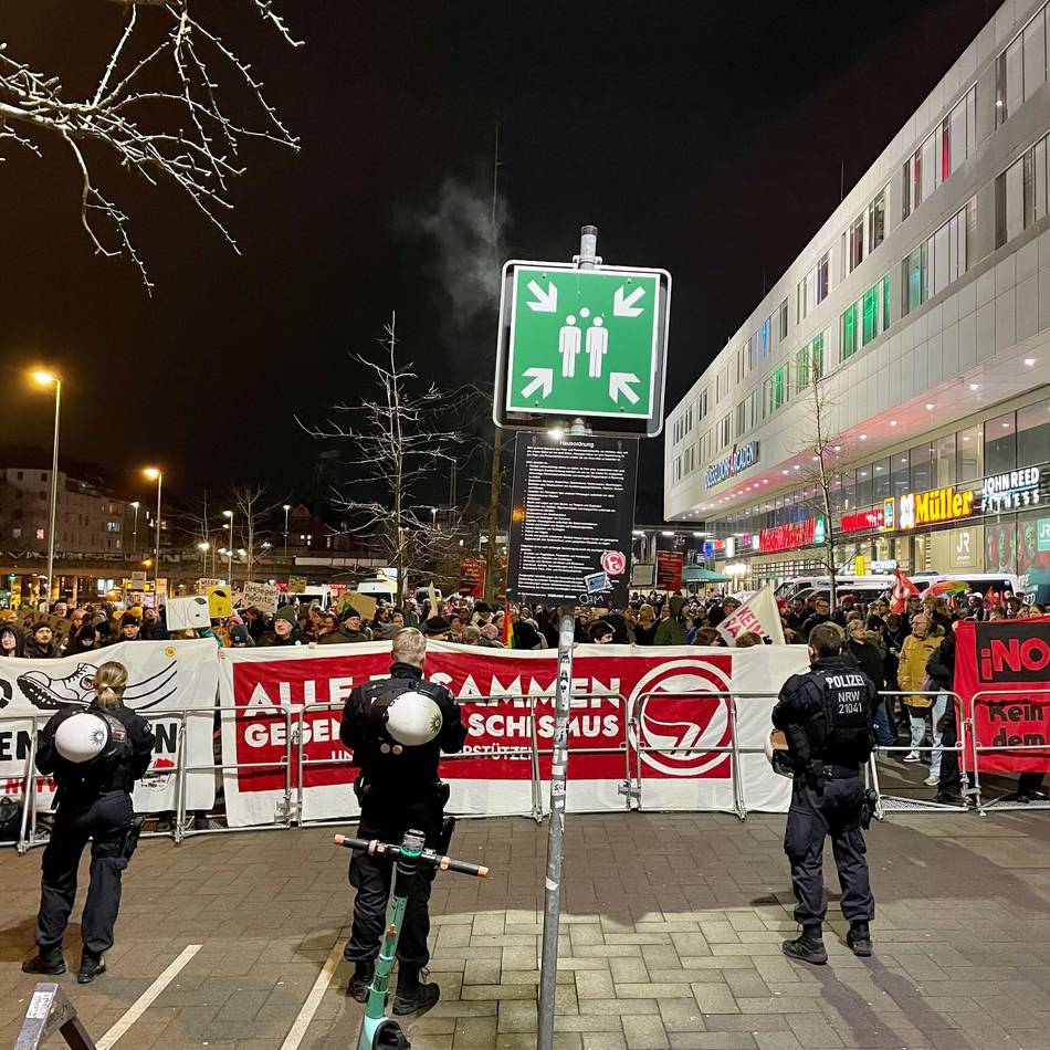 Demonstration in Düsseldorf: AfD macht Rundgang durch das Bahnhofsviertel – Protestaktionen geplant
