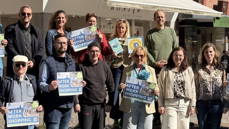 Einkaufen nach Feierabend: Händler in der Klever Innenstadt verlängern ihre Öffnungszeiten