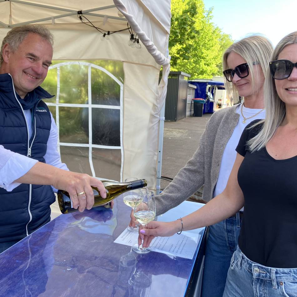 Street-Food-Festival Alpen: Von Bolani bis Wasserbüffel-Burger – Besucher teilen sich Speisen