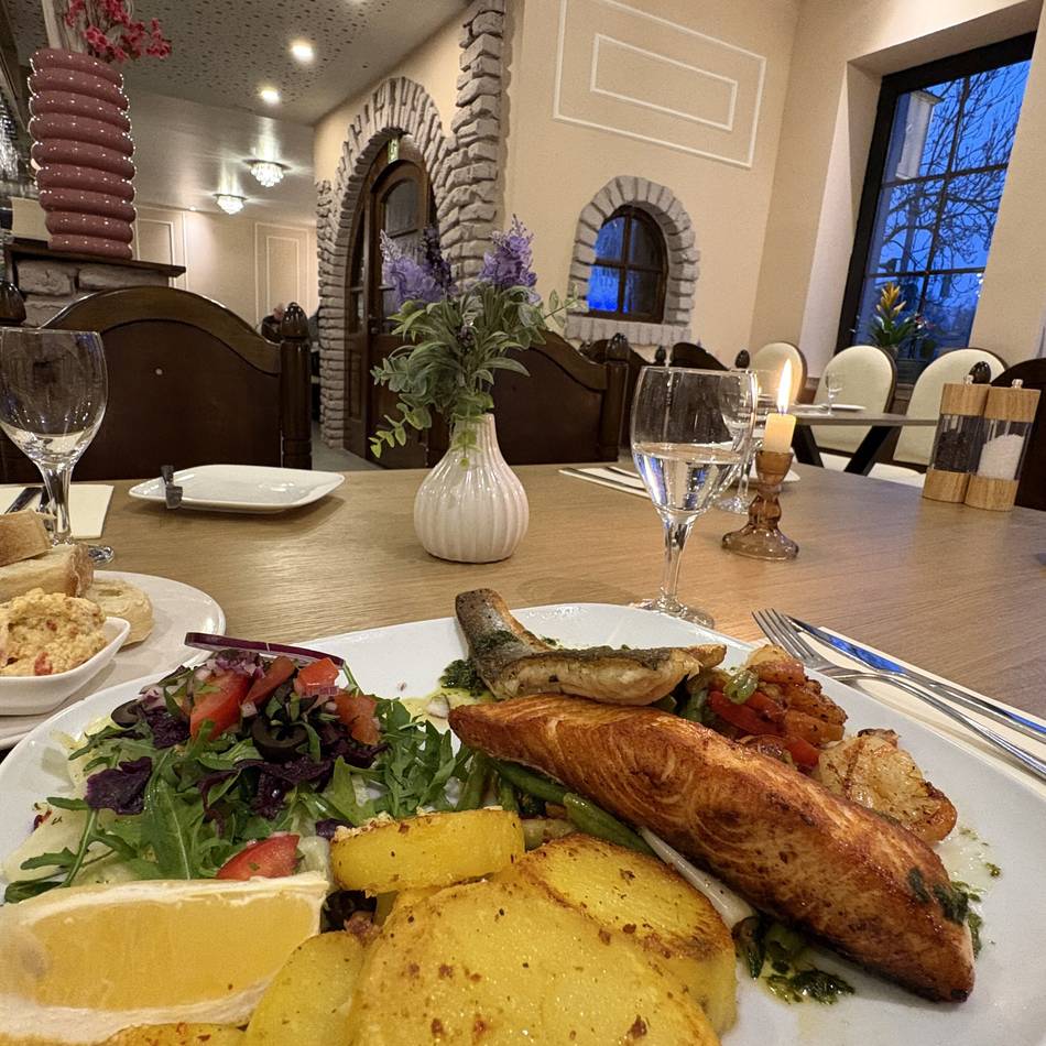 Neue Gastronomie in Mönchengladbach: Das Restaurant „Charmant“ setzt auf türkisch-mediterrane Küche