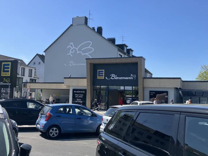 Augustastraße in Dinslaken: Edeka Bienemann neu eröffnet – „Neue Luft zum Atmen“