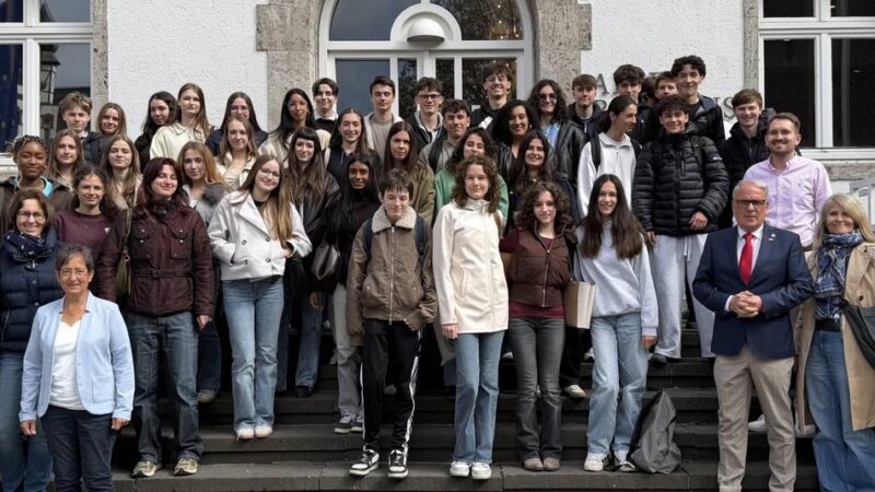Schüler aus St. Chamond in Grevenbroich: Ein herzliches „Bonjour“ im Bernardussaal