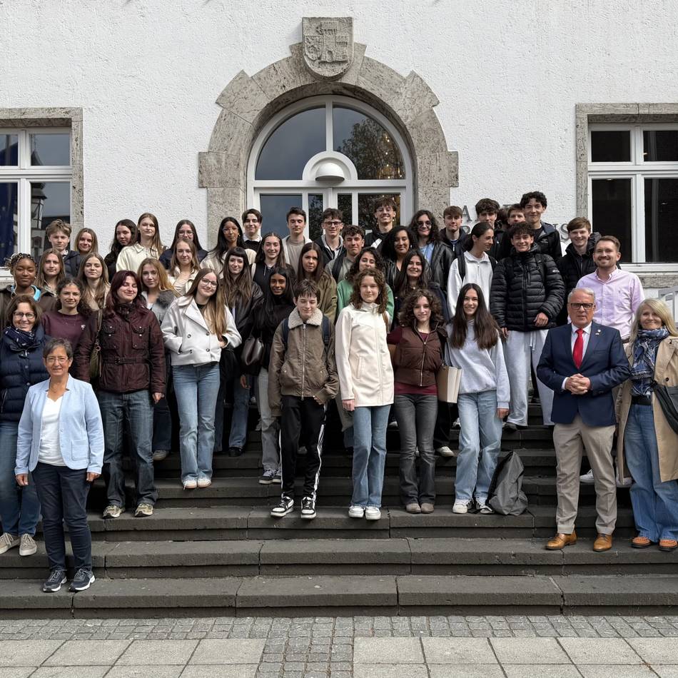 Schüler aus St. Chamond in Grevenbroich: Ein herzliches „Bonjour“ im Bernardussaal