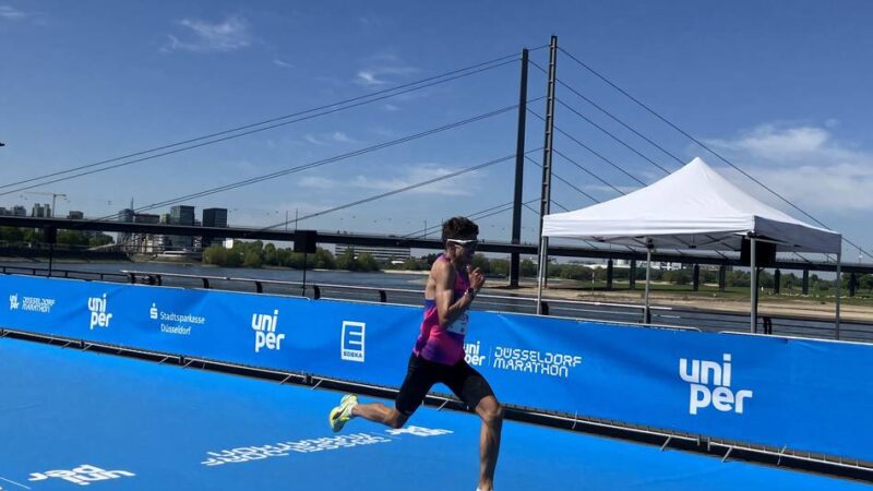 Sport in Düsseldorf: Russischer Athlet gewinnt Marathon – Diskussionen im Netz