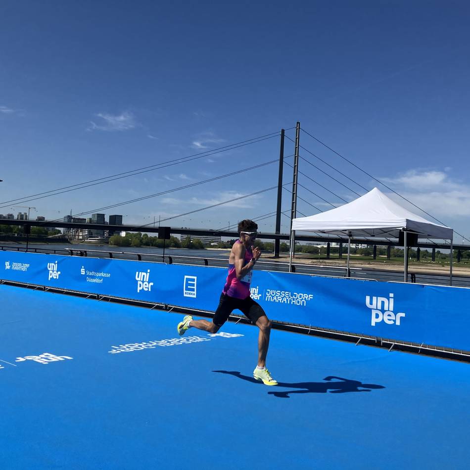 Sport in Düsseldorf: Russischer Athlet gewinnt Marathon – Diskussionen im Netz