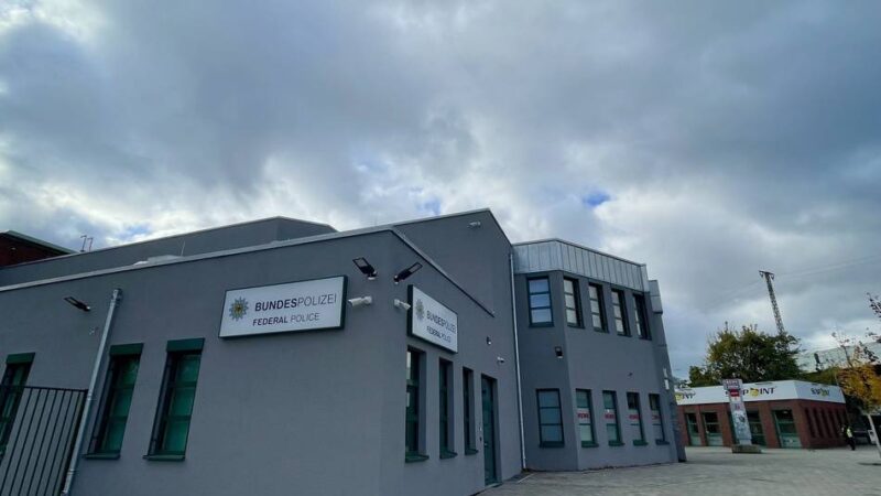 Am Gladbacher Hauptbahnhof: Bundespolizei vollstreckt fünf Haftbefehle am Osterwochenende