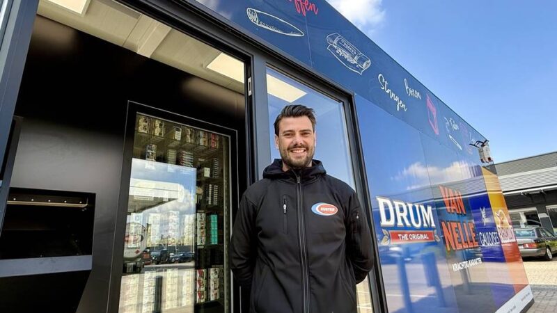 Für niederländischen Ansturm: Erstes vollautomatisiertes Geschäft für Zigaretten in Kleve