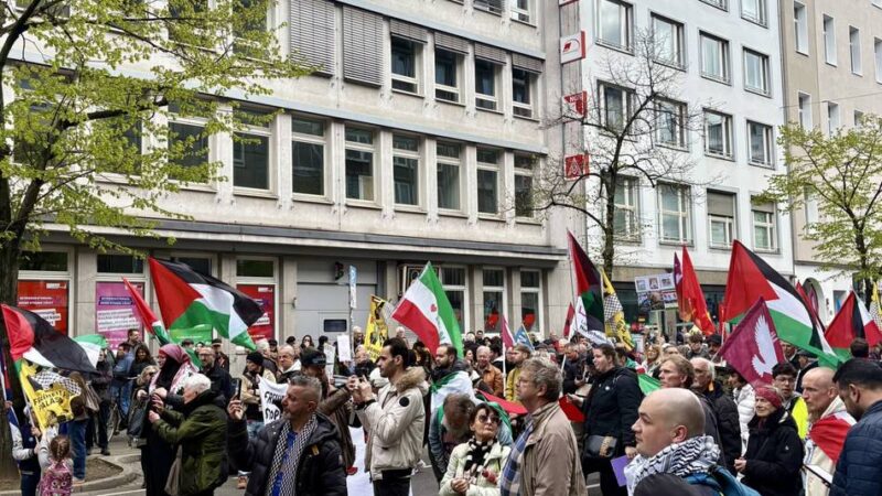 Ostermarsch 2026 in Düsseldorf: „Ruf der Freiheit ist stärker als Ketten“ – Friedensdemo in Düsseldorf