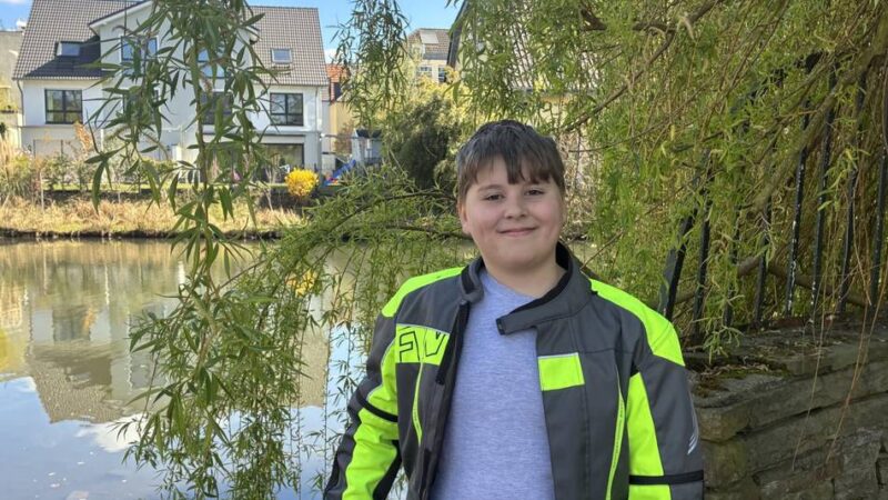 Nach einem schweren Sturz in Moers: Zehnjähriger rettete Frau am Schwafheimer See das Leben