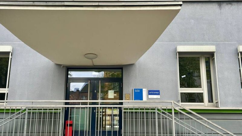 Nach Drohmails an Duisburger Schule: Wollten sie eine Prüfung verhindern? Staatsanwaltschaft klagt Schüler an