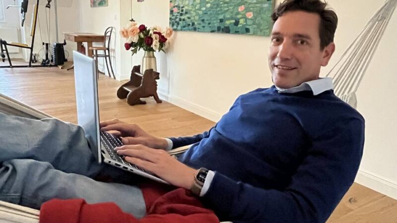 Lesung in Uedem: Maximilian Wülfing liest aus seinem Thriller „Nuklear“