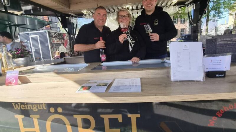 Weinfest auf dem Freithof in Neuss: „Die Leute probieren gerne und sind offen für Neues“