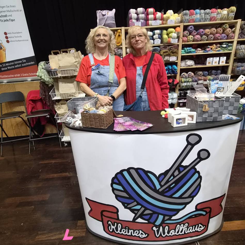 Wolle-Festival lockte Besucher in Neusser Stadthalle: „Wir sind wie eine Zirkusfamilie“