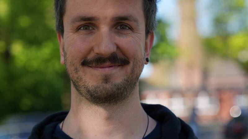 Neuer Pfarrer n Moers: „Jeder Mensch ist ein Geschöpf Gottes, wichtig und liebenswert“