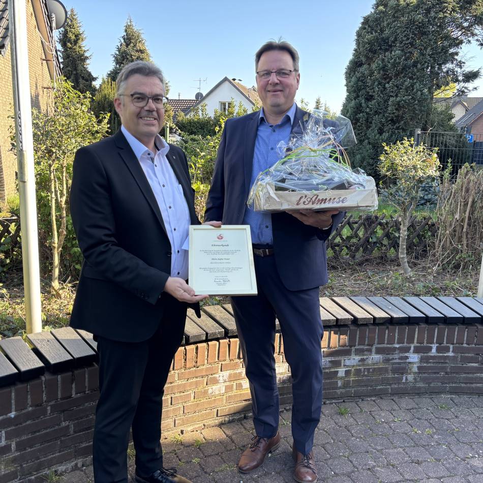 Politik in der Gemeinde Issum: Ehrung für 20 Jahre Ratsarbeit