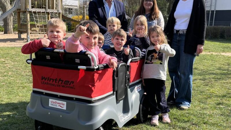 ÖPNV in Neuss: Petition mit 2000 Unterschriften setzt Politik unter Druck