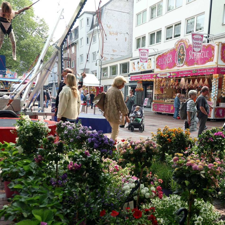 Am ersten Mai-Wochenende in Leverkusen: Frühlingsfest bringt Sperrungen und verkaufsoffenen Sonntag