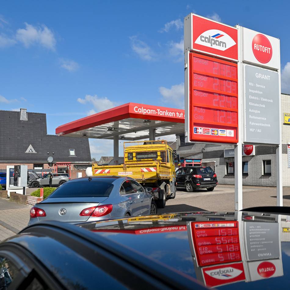 Erhöhung um 12 Uhr: „Heute ist wohl mein Glückstag“ – So war der Tankpreiswechsel im Gelderland
