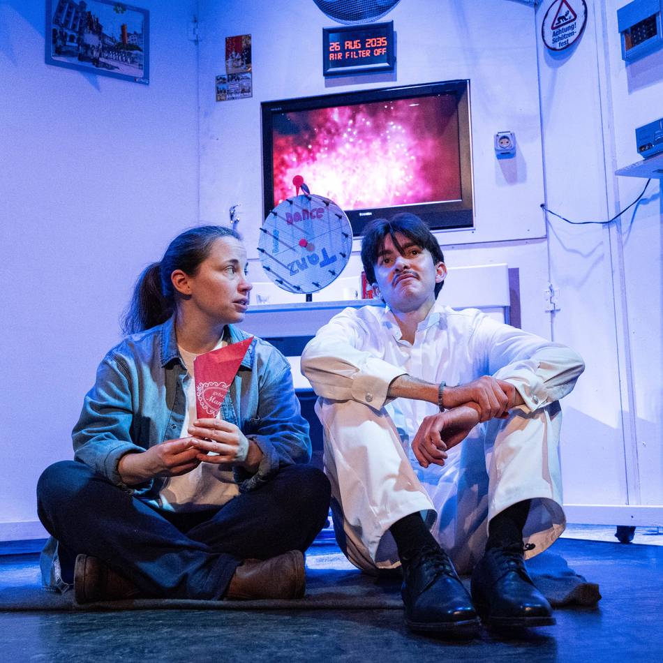 Theater am Schlachthof in Neuss: So war die Premiere von „Der letzte Schütze“