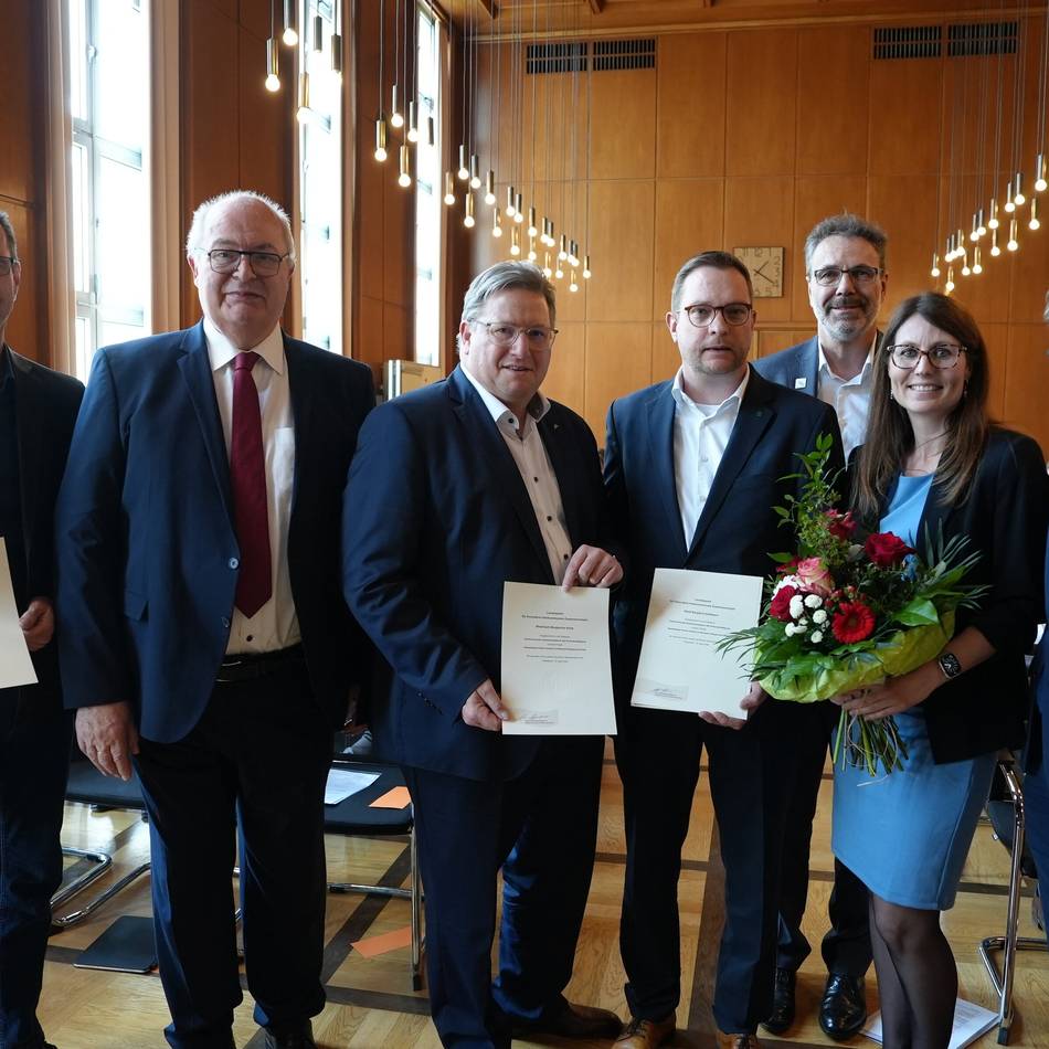 Landespreis NRW für Krisenkommunikation: Kreis gewinnt Landespreis für gemeinsame Krisenhotline