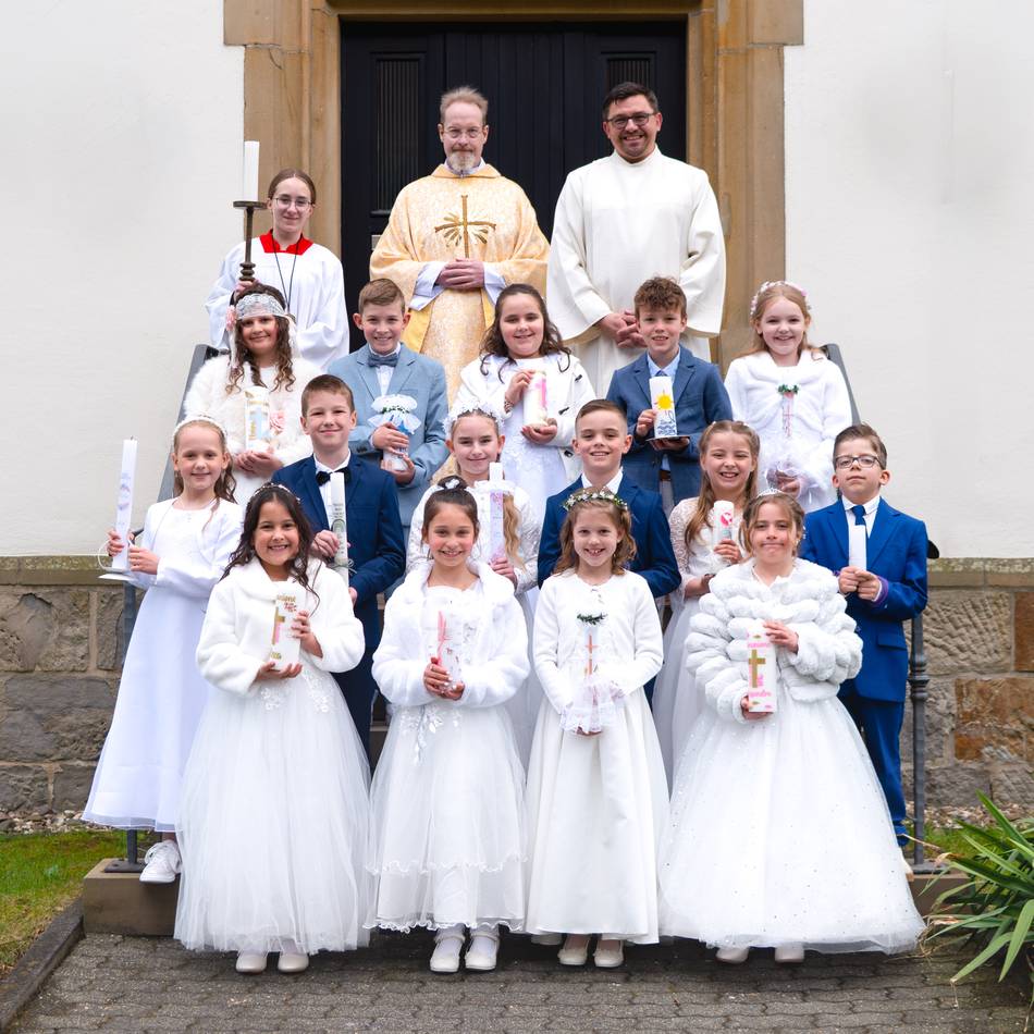 Katholische Gemeinde in Radevormwald: 15 Erstkommunionkinder bei zweiter Feier