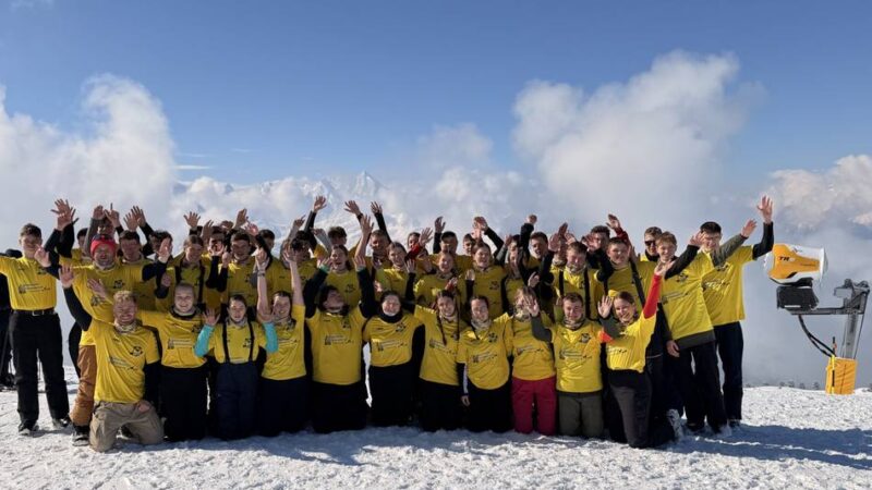 Zunehmendes Interesse an Ferienangebot: Veener Skikrähen starten im Zillertal durch