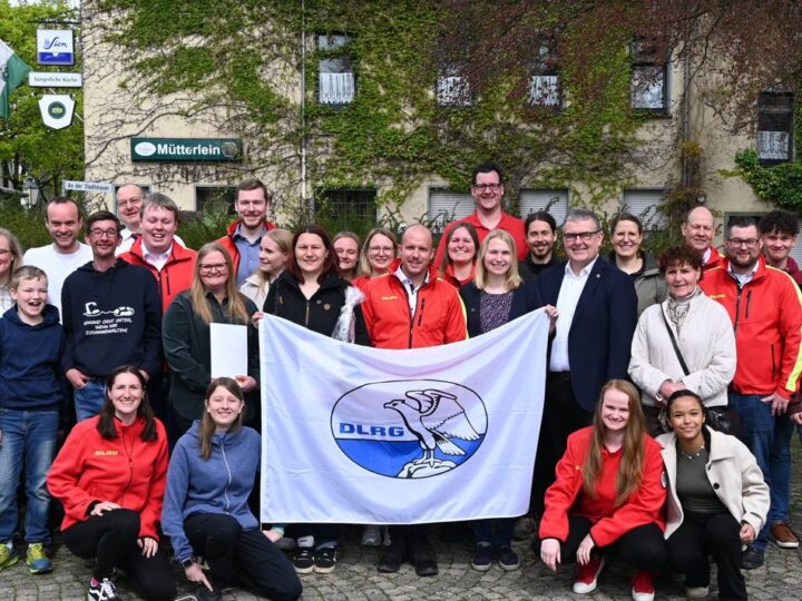 Bei der Ortsgruppentagung: DLRG Orsoy ehrt engagierte und langjährige Mitglieder