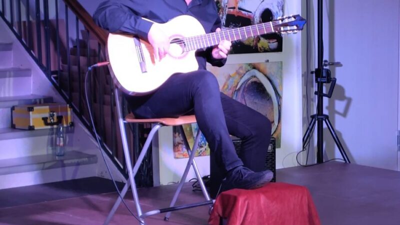 Konzert in Hückeswagen : Leise Klänge und leiser Humor