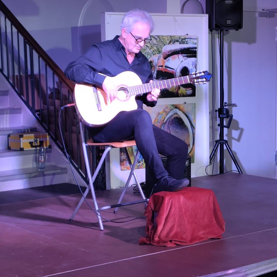 Konzert in Hückeswagen : Leise Klänge und leiser Humor