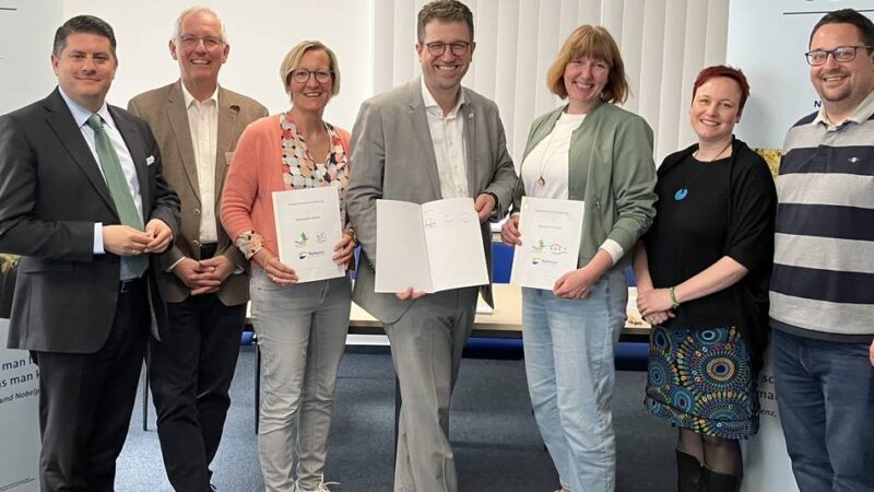 Nettetaler Grundschulen werden Naturparkschulen: Natur muss live erlebt werden, nicht digital