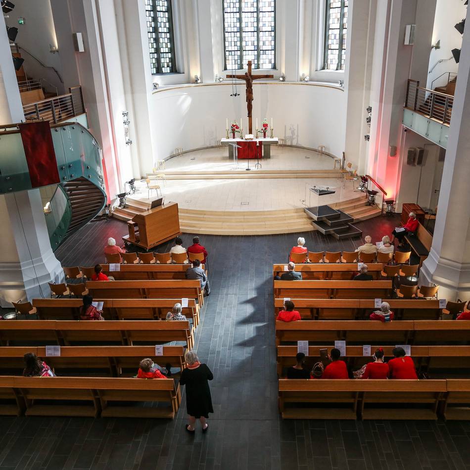 Kirche in Düsseldorf: Diese evangelischen Gottesdienste finden über Ostern statt