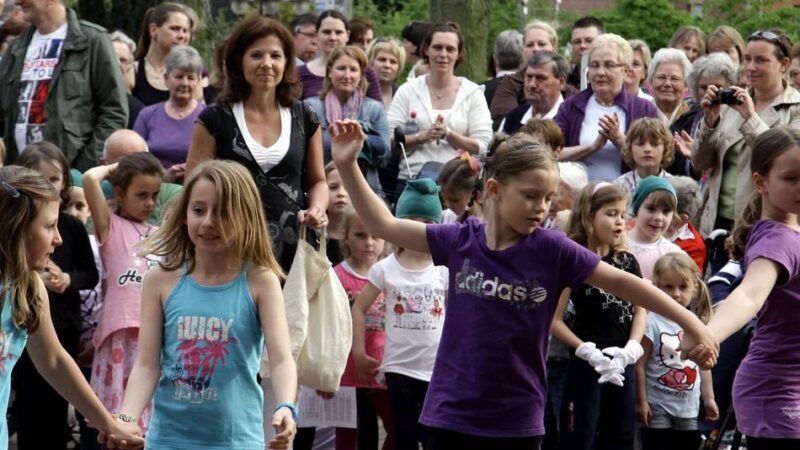 Am Marienstift Alpen: Heimat- und Verkehrsverein lädt zum Maisingen ein