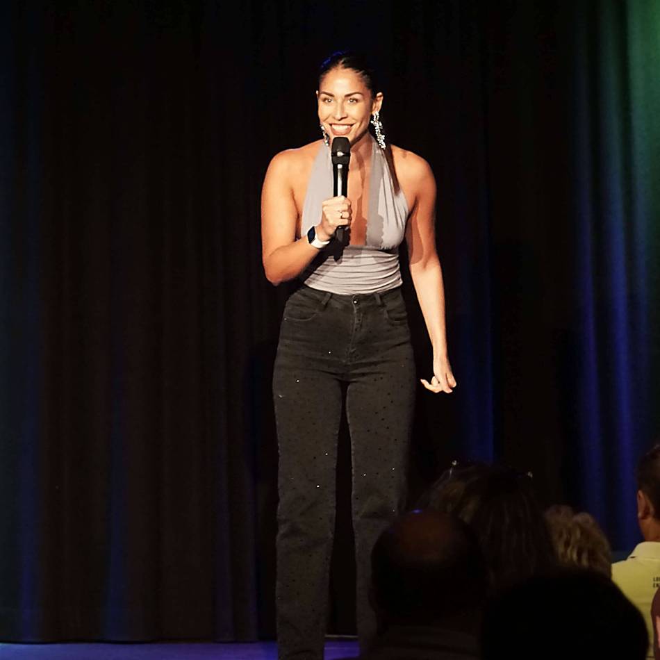 Negah Amiri in Rheinberg: Heute lachen wir zusammen