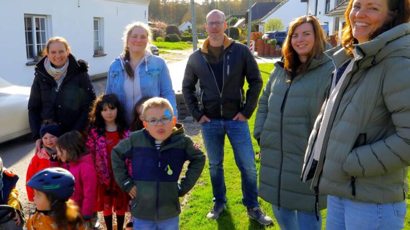 Anwohner sammeln Unterschriften: Alpener machen auf Raser an der Rheinberger Straße aufmerksam