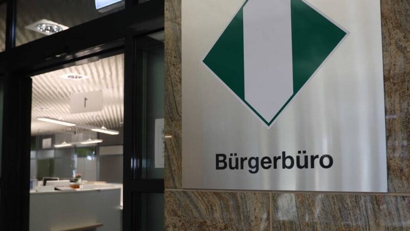 Anlaufstelle in Leverkusen stellt Betrieb ein: Technische Probleme legen Bürgerbüro lahm