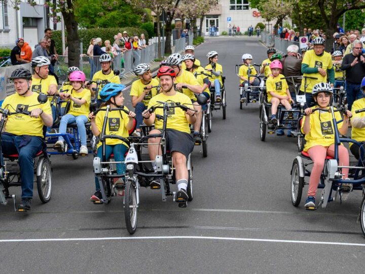 Spurt in den Mai in Büttgen: „Das Gedränge war unübersichtlich und nicht ungefährlich“