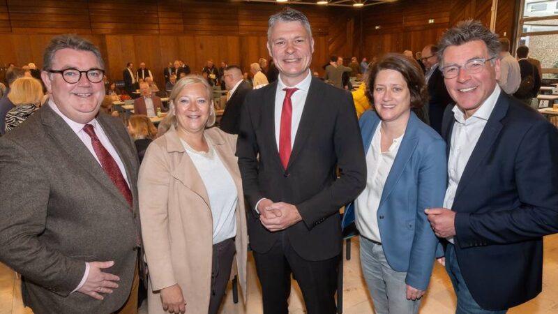 Kandidat für die Landtagswahl 2027 gewählt: Neusser CDU schickt Jörg Geerlings wieder in das Rennen