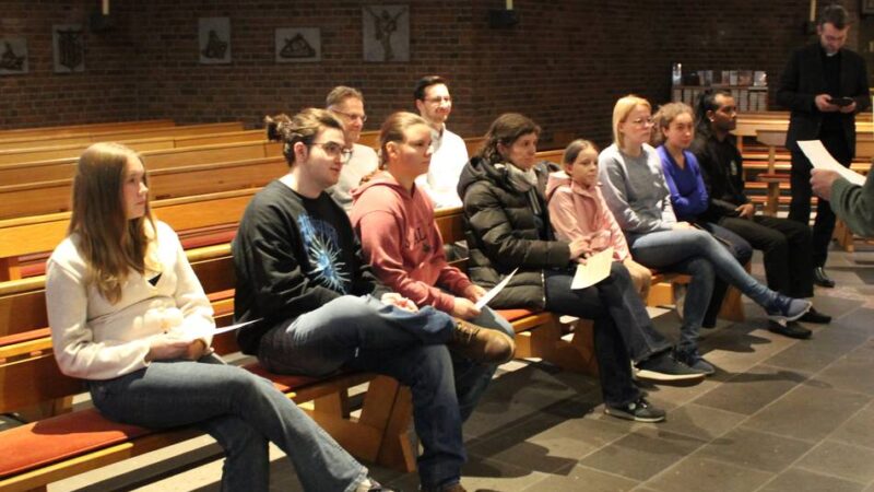 Ostern in Erfttal: „Gottesdienst ist für mich viel schöner, wenn ich dienen kann“