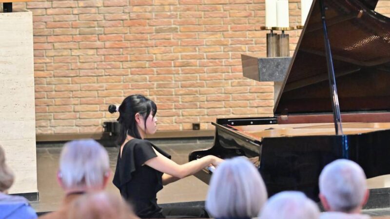 Beigeisterung in Dormagener Christuskirche: Sukyeon Kim verzaubert mit virtuosem Spiel