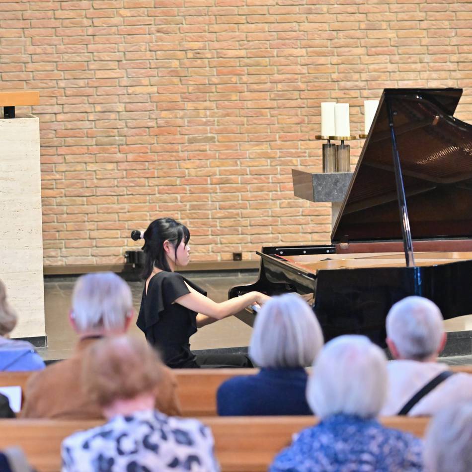 Beigeisterung in Dormagener Christuskirche: Sukyeon Kim verzaubert mit virtuosem Spiel