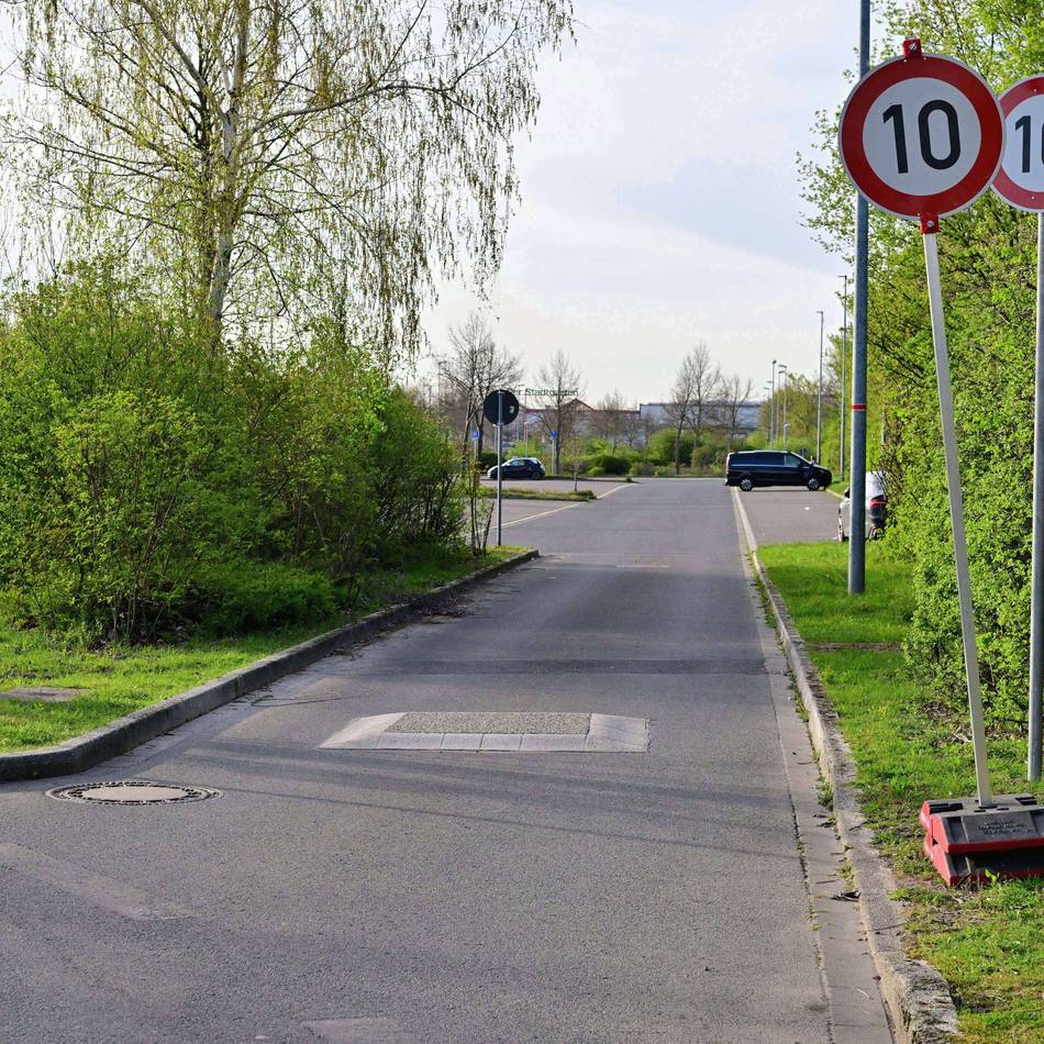 Fahrschulen in Dormagen: Motorradschüler müssen auf offener Straße üben