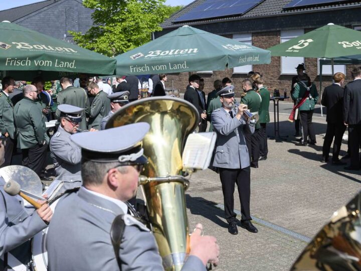 Was auf der Veranstaltung geboten wurde: 350 Jungschützen feiern Bezirksjungschützentag in Holzbüttgen