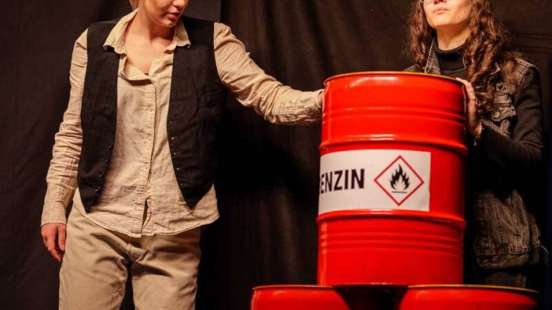 Leibniz-Gymnasium Dormagen: Schülertheater appelliert an die Zivilcourage