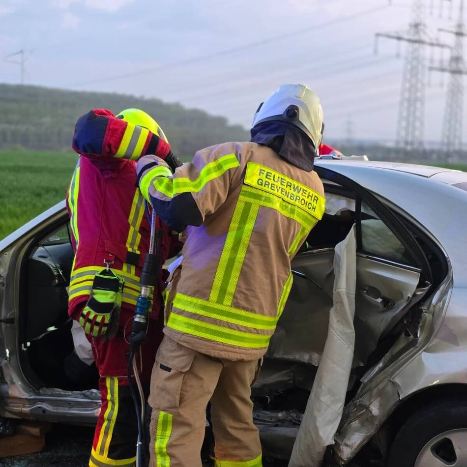 Acht Alarme an einem Tag: Einsatz-Serie hält die Grevenbroicher Feuerwehr in Atem
