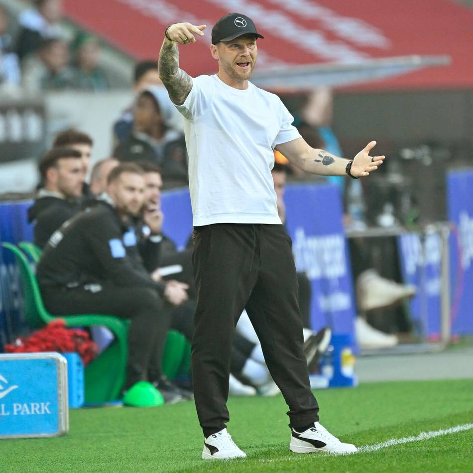 „Wird uns über den Strich führen“: Schröder ist sich in der Trainerfrage trotz des 1:1 gegen Mainz sicher